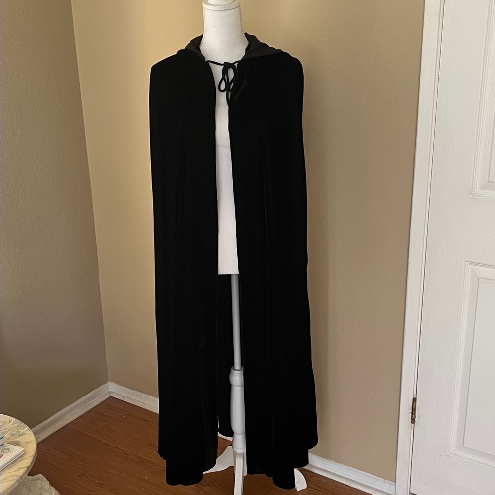 1970’s VINTAGE DAVE & JOHNNY cape cloak hooded velvet full length